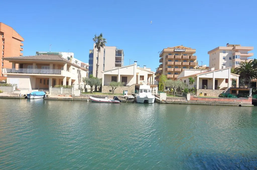 روساس Apartments Limit Rent Costabrava 0*,  إسبانيا